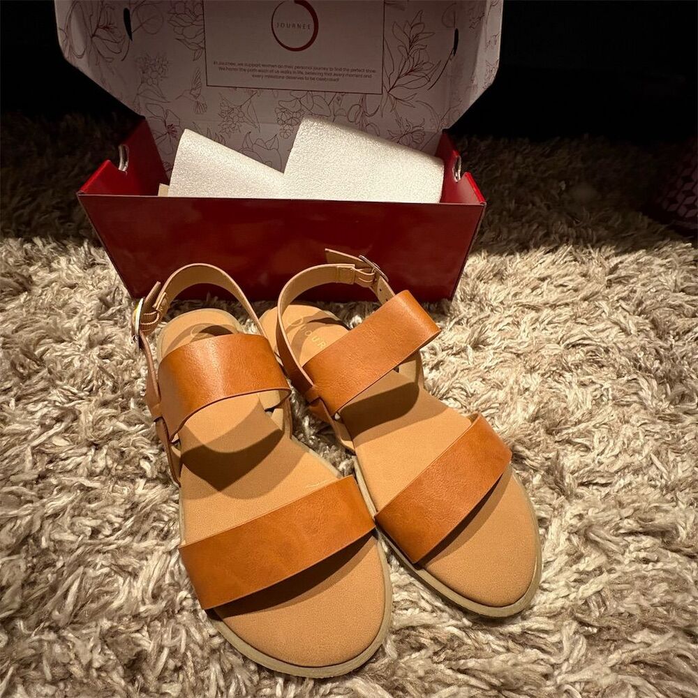 Journee Collection Women's Brown Multi Strap Flat Sandals Size 8